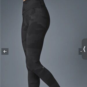 ALO yoga High-Waist Camo Vapor Legging small